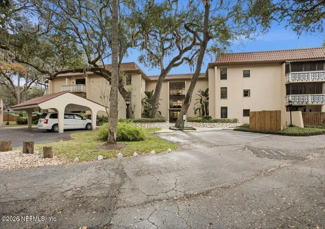 2nd image of 1810 Sevilla Blvd #310, Atlantic Beach, FL 32233 | MLS# 2123650