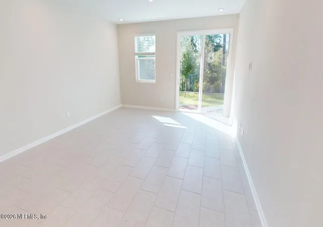 5th image of 1022 Egret Branch Wy, Jacksonville, FL 32218 | MLS# 2123532
