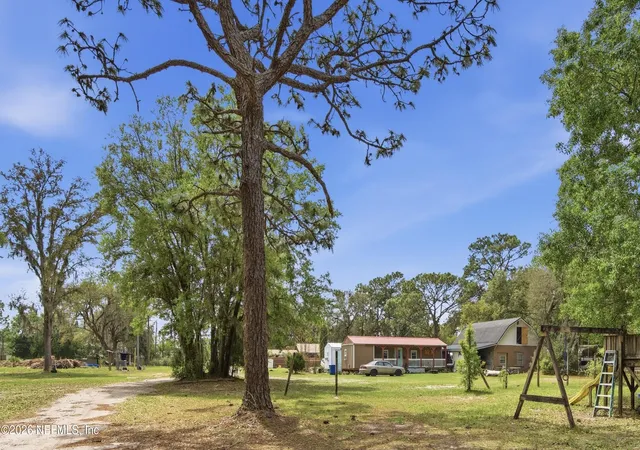 Photo 3 of Single family home for sale at 4111 Cedar Point Rd, Jacksonville, FL 32226 | MLS# 2138343 | Listing updated on 2026-09-03