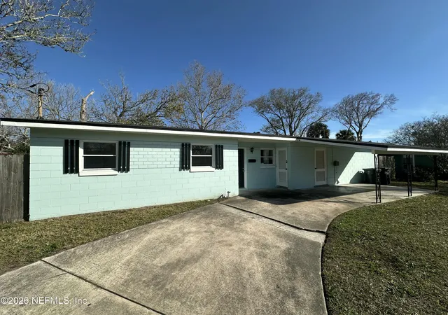 2nd image of 365 Sargo Rd, Atlantic Beach, FL 32233 | MLS# 2124470