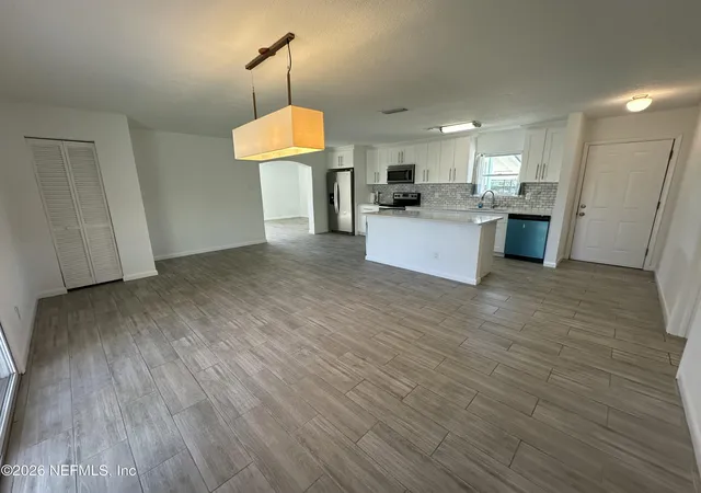 5th image of 365 Sargo Rd, Atlantic Beach, FL 32233 | MLS# 2124470