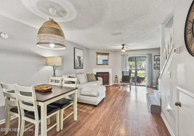 Homes for sale in Jacksonville, FL | 8300 Plaza Gate Ln #1242, Jacksonville, FL 32217 | MLS# 2124396