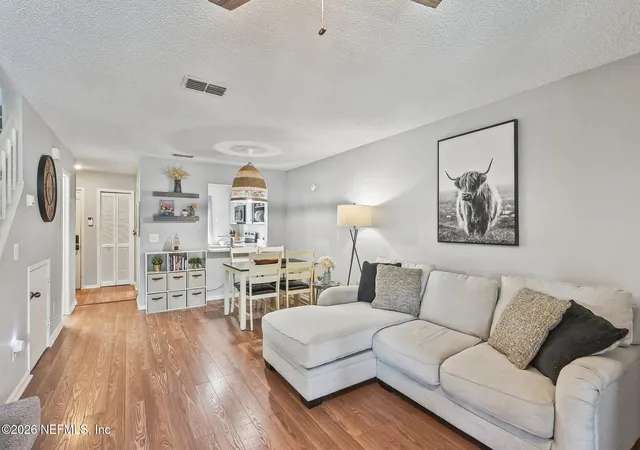 Homes for sale in Jacksonville, FL | 8300 Plaza Gate Ln #1242, Jacksonville, FL 32217 | MLS# 2124396