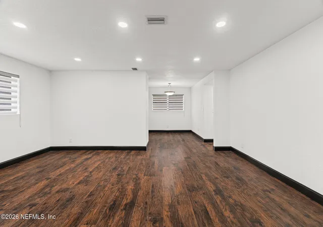Photo 4 of Single family home for sale at 7032 Deauville Rd, Jacksonville, FL 32205 | MLS# 2124818 | Listing updated on 2026-07-11