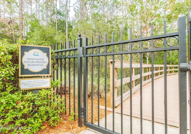 Homes for sale in Jacksonville, FL | 8623 Little Swift Circle, Jacksonville, FL 32256 | Houzeo