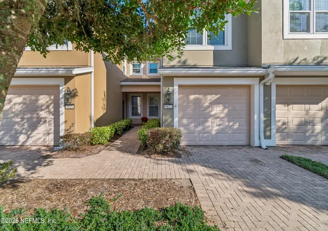 Homes for sale in Jacksonville, FL | 8623 Little Swift Cir #29G, Jacksonville, FL 32256 | MLS# 2124870