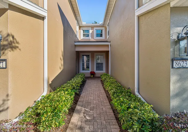 Homes for sale in Jacksonville, FL | 8623 Little Swift Cir #29G, Jacksonville, FL 32256 | MLS# 2124870