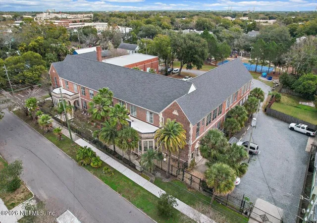 2nd image of 1951 N Market St, Jacksonville, FL 32206