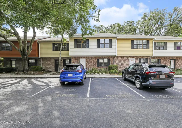 Homes for sale in Orange Park, FL | 503 Kettering Wy, Orange Park, FL 32073 | MLS# 2125463