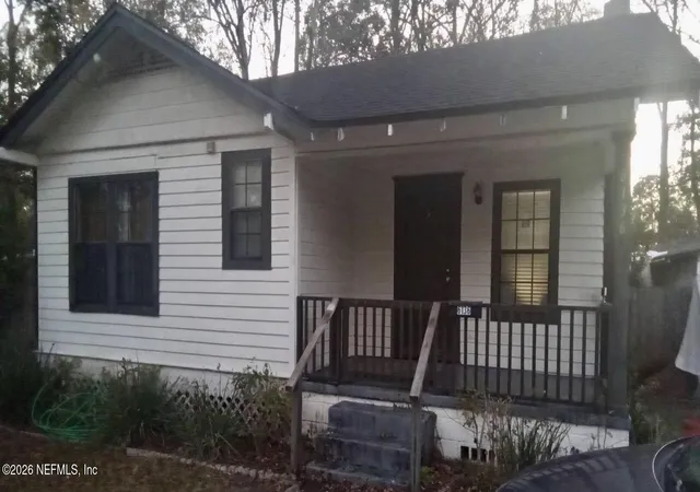 Homes for sale in Jacksonville, FL | 6136 Bagley Rd, Jacksonville, FL 32209 | MLS# 2125710