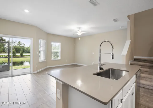 Homes for sale in Jacksonville, FL | 12904 Josslyn Ln, Jacksonville, FL 32246 | MLS# 2125888