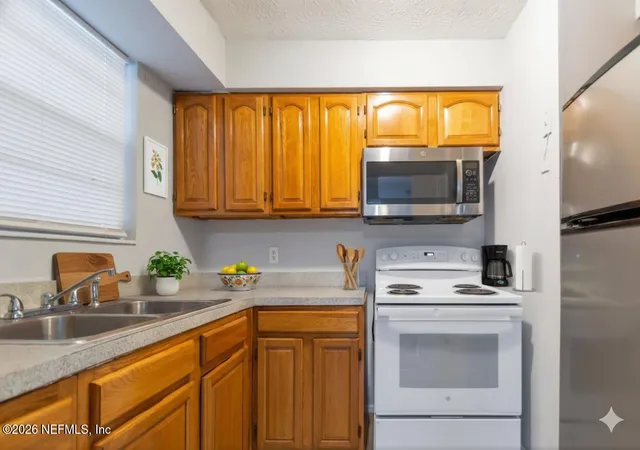 3rd image of 1551 W 31St St, Jacksonville, FL 32209 | MLS# 2125843