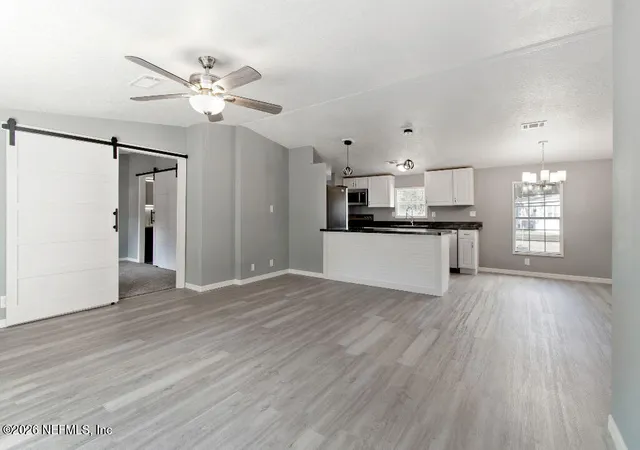 Photo 4 of Sale Pending at 101 Ridgewood Ave, Interlachen, FL 32148 | MLS# 2126209 | Listing updated on 2026-09-01
