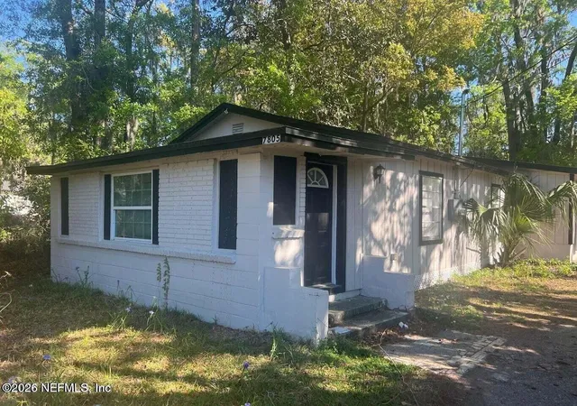 2nd image of 7805 Siskin Ave, Jacksonville, FL 32219 | MLS# 2126470
