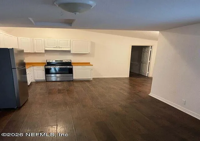 4th image of 7805 Siskin Ave, Jacksonville, FL 32219 | MLS# 2126470