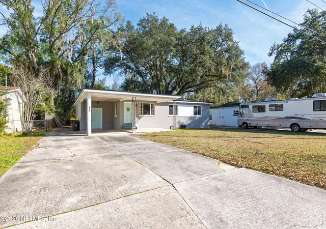 3rd image of 5833 Norde Dr E, Jacksonville, FL 32244 | MLS# 2127001