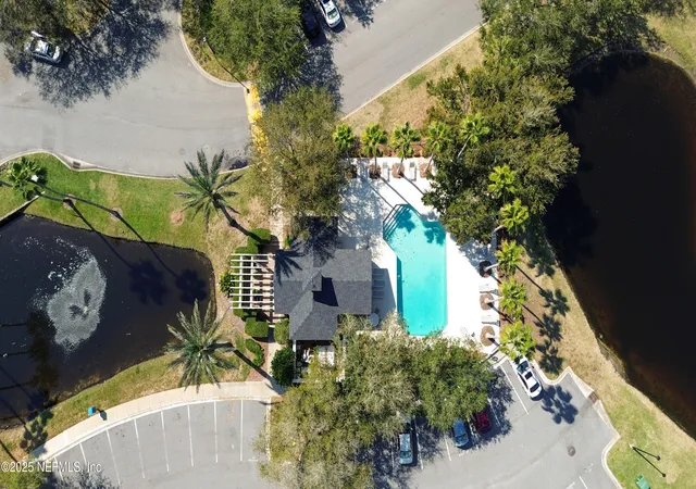 2nd image of 1701 The Grns Wy, Jacksonville Beach, FL 32250