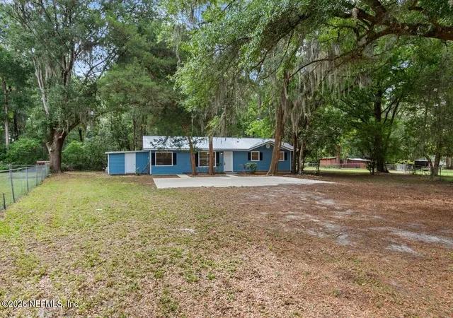 Photo 2 of Sale Pending at 110 Karen Dr, Palatka, FL 32177 | MLS# 2147034 | Listing updated on 2026-08-07