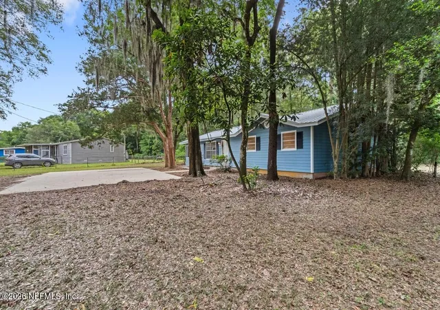 Photo 3 of Sale Pending at 110 Karen Dr, Palatka, FL 32177 | MLS# 2147034 | Listing updated on 2026-08-07