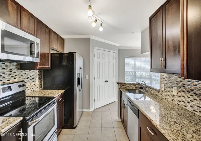 Homes for sale in Jacksonville, FL | 7800 Point Meadows Dr #631, Jacksonville, FL 32256 | MLS# 2129424
