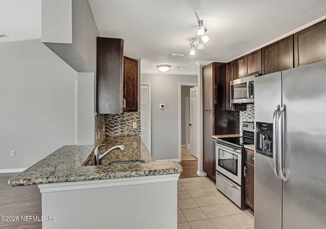 Homes for sale in Jacksonville, FL | 7800 Point Meadows Dr #631, Jacksonville, FL 32256 | MLS# 2129424