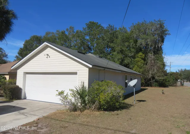 3rd image of 1500 Spruce St, Green Cove Springs, FL 32043 | MLS# 2128014