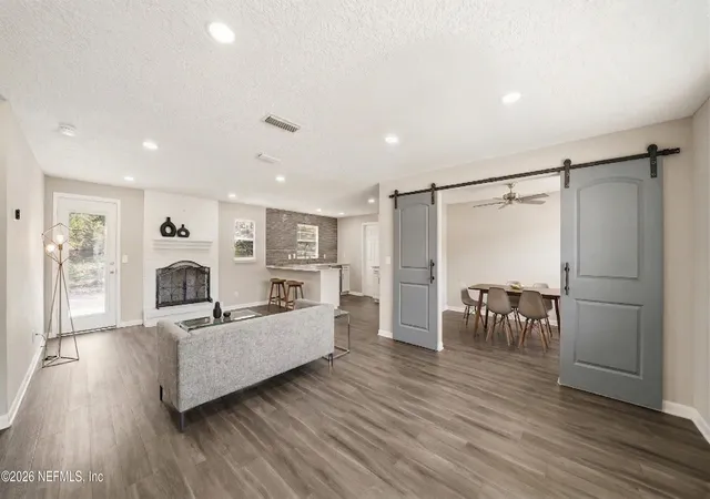 Photo 2 of Single family home for sale at 586 Madeira Dr, Orange Park, FL 32073 | MLS# 2137977 | Listing updated on 2026-09-16