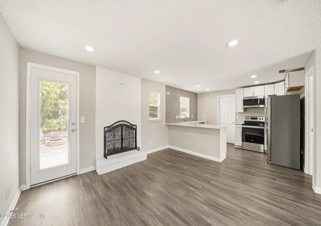 Photo 4 of Single family home for sale at 586 Madeira Dr, Orange Park, FL 32073 | MLS# 2137977 | Listing updated on 2026-09-16