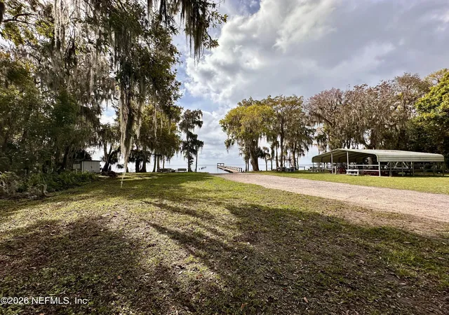 Homes for sale in Georgetown, FL | 304 Lakeshore Dr, Georgetown, FL 32139 | MLS# 2128358