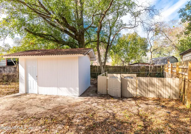 27th image of 7738 Rondeau Dr E, Jacksonville, FL 32217 | MLS# 2128495