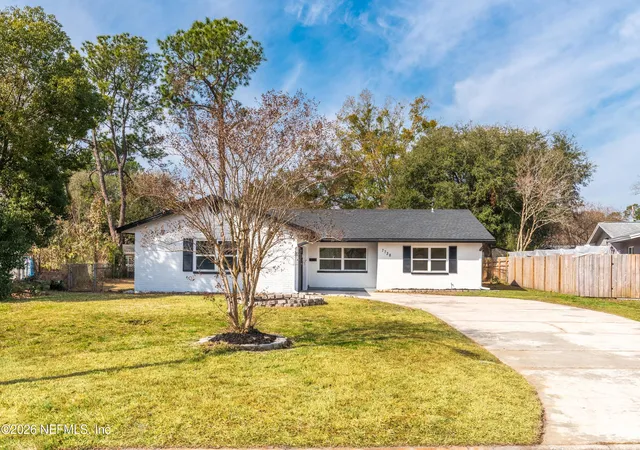 3rd image of 7738 Rondeau Dr E, Jacksonville, FL 32217 | MLS# 2128495