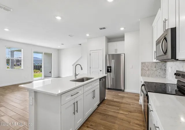 Photo 4 of Townhouse for sale at 221 Yellowstone Dr, Saint Augustine, FL 32092 | MLS# 2128531 | Listing updated on 2026-09-16