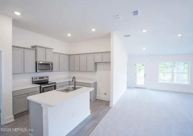 Homes for sale in Jacksonville, FL | 8381 Helmsley Blvd, Jacksonville, FL 32219 | MLS# 2129231