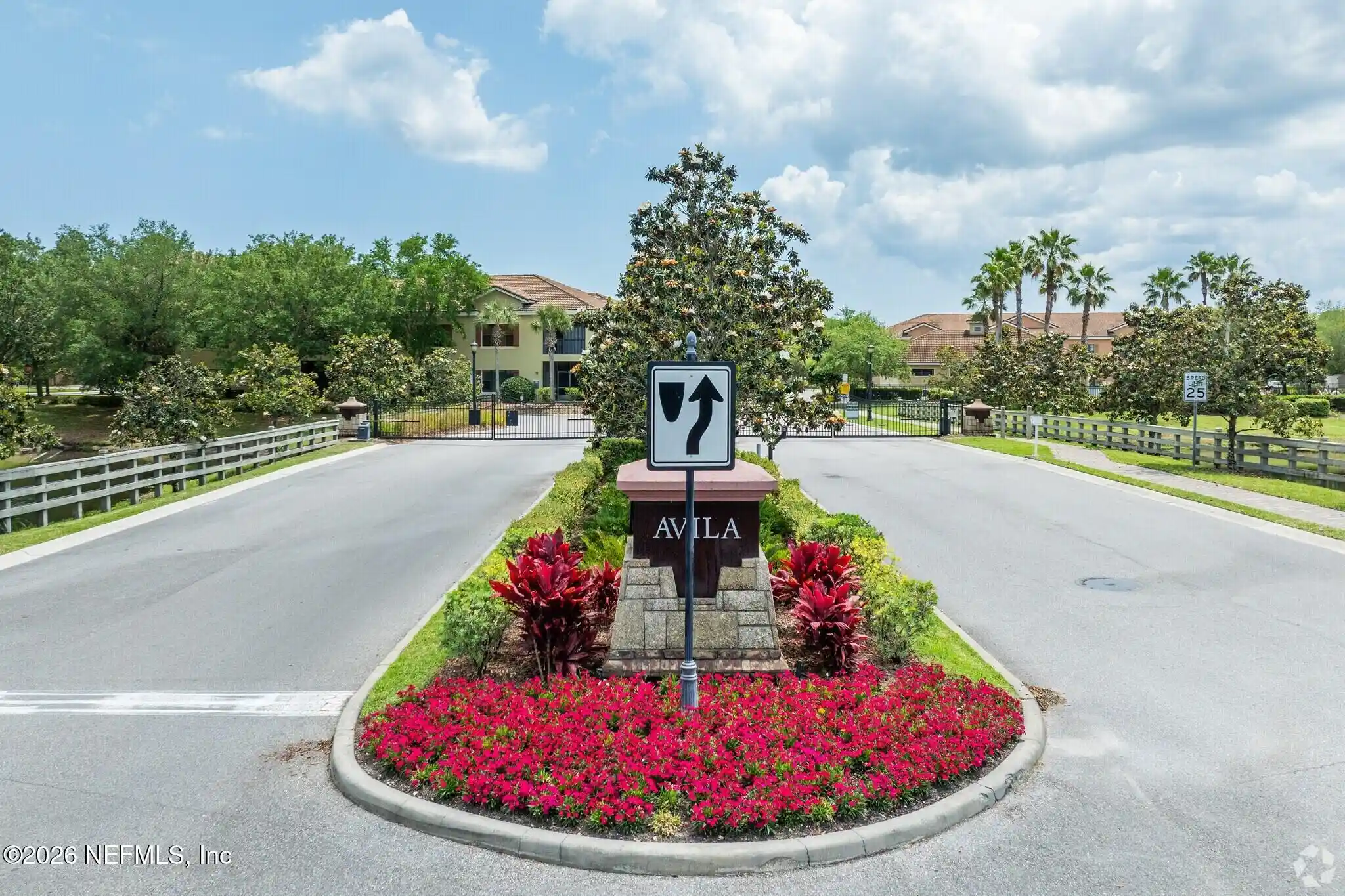 Listing Photo 2 - Condo for sale in 435 La Travesia Flora located at 435 La Travesia Flora, Saint Augustine, FL 32095 - Unit #204
