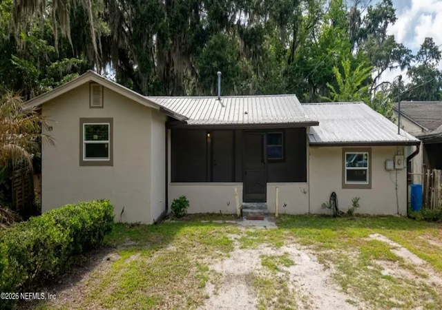 Homes for sale in Palatka, FL | 210 15th St, Palatka, FL 32177 | MLS# 2129650