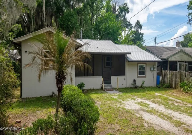 Homes for sale in Palatka, FL | 210 15th St, Palatka, FL 32177 | MLS# 2129650
