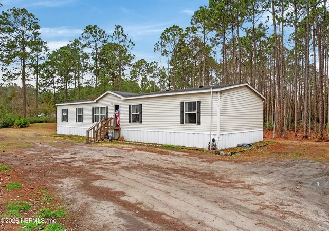 Photo 2 of Manufactured home for sale at 5110 Huntington Ct, Middleburg, FL 32068 | MLS# 2131066 | Listing updated on 2026-07-31