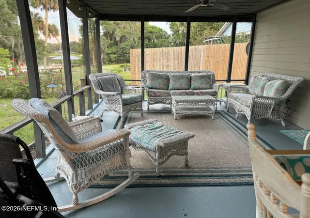 3rd image of 187 Little Orange Lake Dr, Hawthorne, FL 32640 | MLS# 2129811