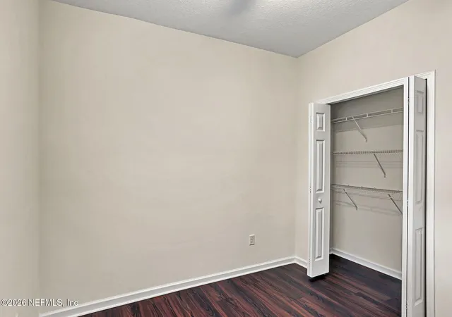 Homes for sale in Jacksonville, FL | 3904 Via Di Olivia Court, Jacksonville, FL 32257 | Houzeo