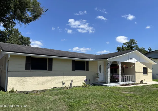 3rd image of 2071 Courtney Dr, Jacksonville, FL 32208 | MLS# 2131429