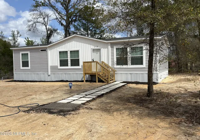Photo 4 of Manufactured home for sale at 112 Highland Dr, Hawthorne, FL 32640 | MLS# 2130736 | Listing updated on 2026-07-13
