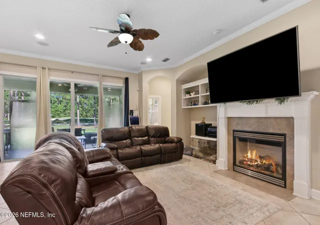 4th image of 1372 Eagle Crossing Dr, Orange Park, FL 32065 | MLS# 2140007
