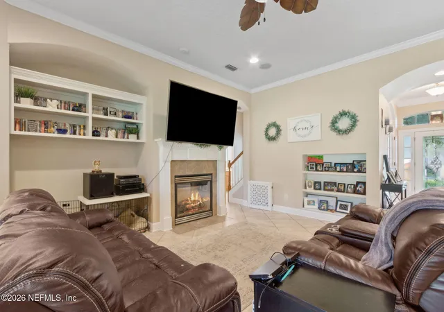5th image of 1372 Eagle Crossing Dr, Orange Park, FL 32065 | MLS# 2140007