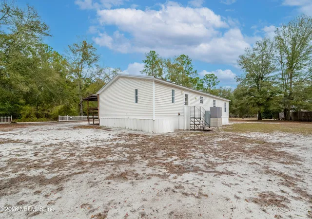 Photo 3 of Manufactured home for sale at 5535 Gila St, Keystone Heights, FL 32656 | MLS# 2131229 | Listing updated on 2026-10-01