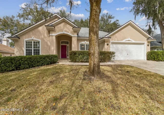 Photo 1 of Sale Pending at 1521 Amelia Cir, Fernandina Beach, FL 32034 | MLS# 2131287 | Listing updated on 2026-04-11