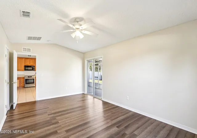 5th image of 15678 Moss Hollow Dr, Jacksonville, FL 32218 | MLS# 2131686