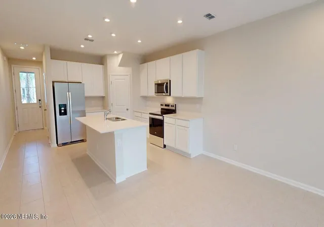 4th image of 995 Egret Branch Wy, Jacksonville, FL 32218 | MLS# 2131565