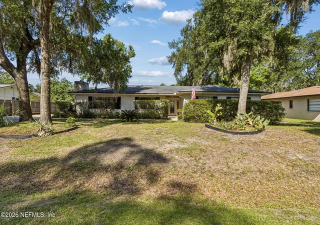 Photo 2 of Single family home for sale at 12994 Silver Oak Dr, Jacksonville, FL 32223 | MLS# 2154931 | Listing updated on 2026-08-31
