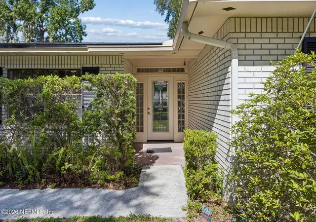 Photo 4 of Single family home for sale at 12994 Silver Oak Dr, Jacksonville, FL 32223 | MLS# 2154931 | Listing updated on 2026-08-31