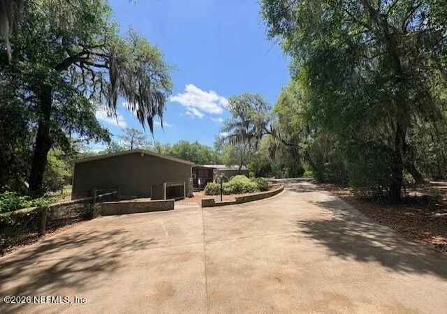 3rd image of 240 Swan Lake Dr, Melrose, FL 32666 | MLS# 2143311